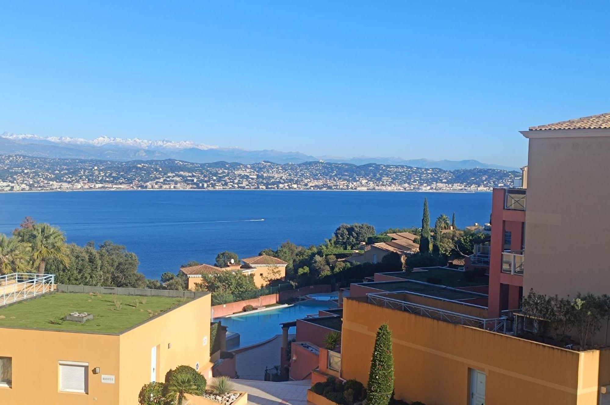 Magnifique Vue Mer Et Piscine - Les Cles De L Esterel Теуль-сюр-Мер Экстерьер фото