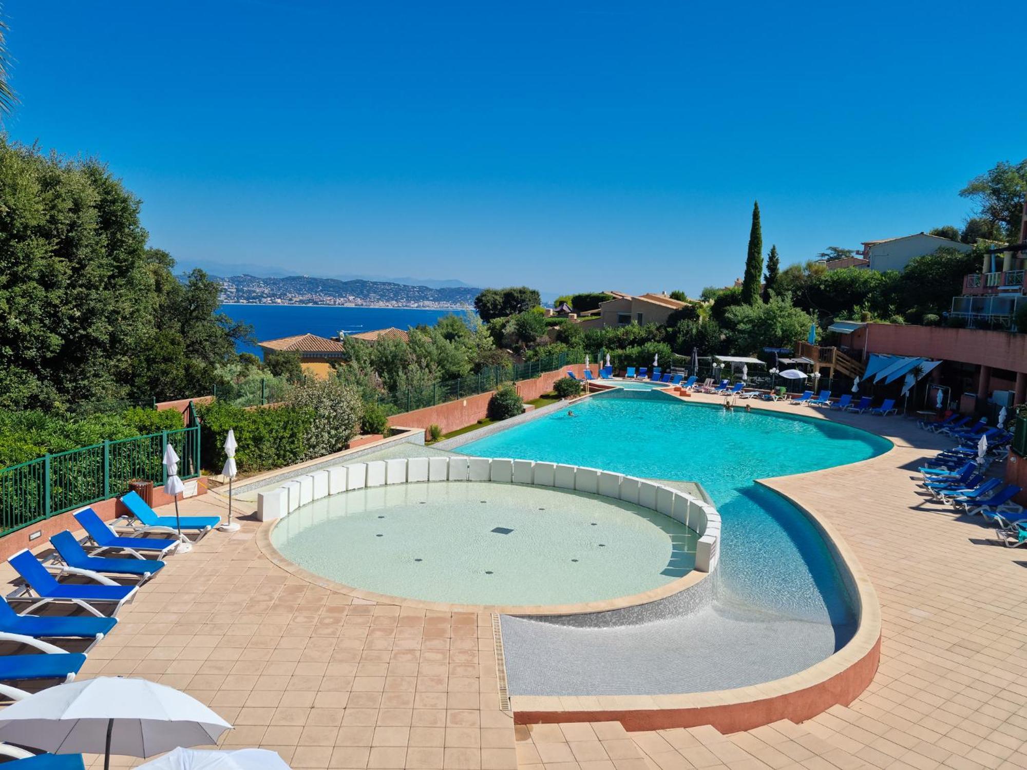 Magnifique Vue Mer Et Piscine - Les Cles De L Esterel Теуль-сюр-Мер Экстерьер фото
